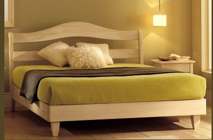 Bed with headboard, De Baggis