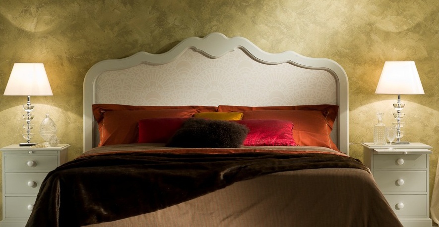 Bed with headboard, De Baggis