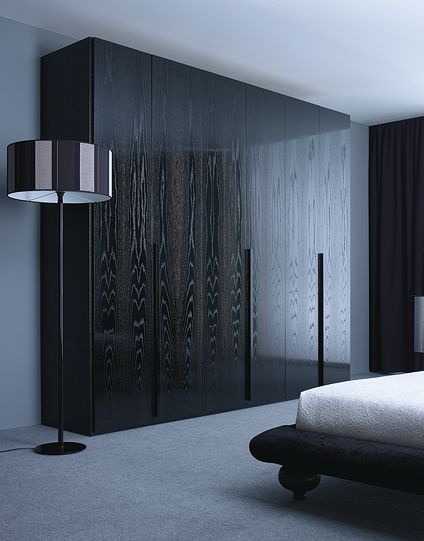 Wardrobe made of solid oak Di Notte, Ego