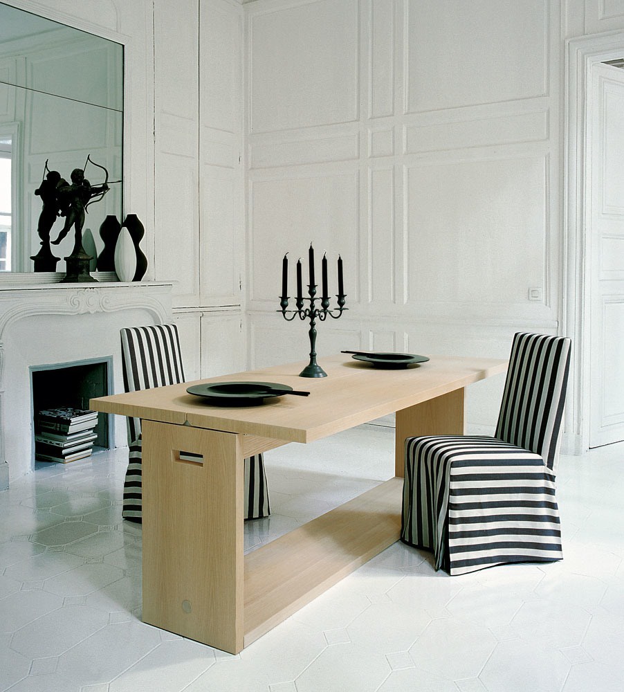 Dining table solid oak Cuma, B&B Italia