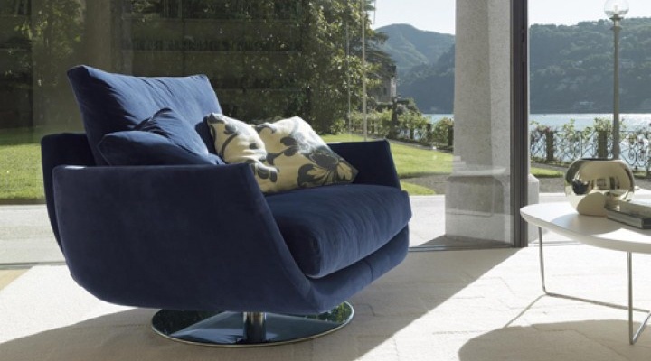 Chair Tuliss Up, Desiree