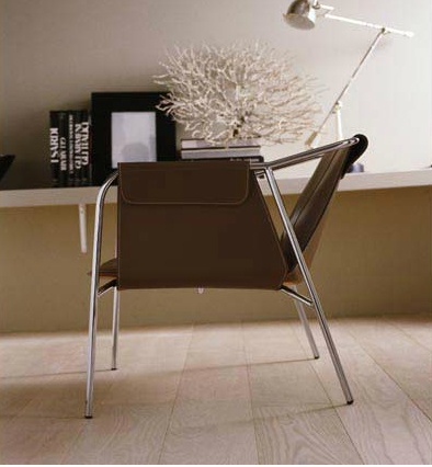 The U. K. Chair, Fasem