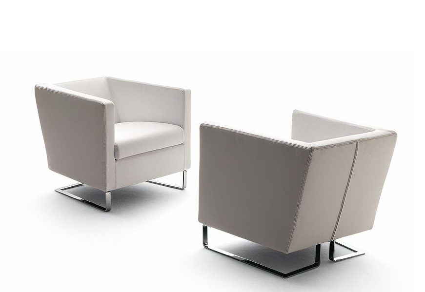 Armchair upholstered in fabric or leather Elettra, Bosan