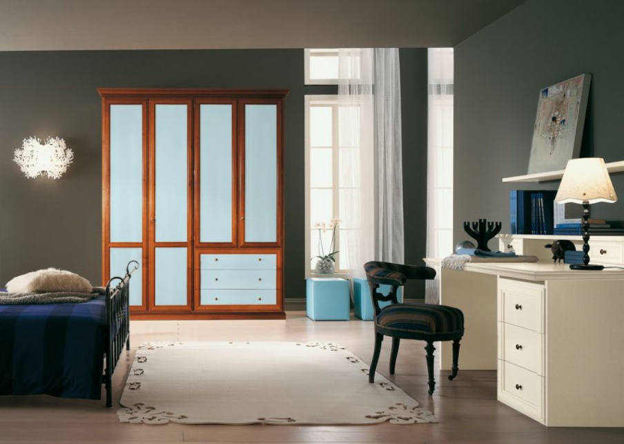 The Cabinet of natural wood Operaragazzi, Favero