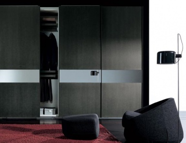 Closet, Olivieri