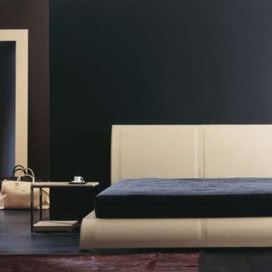 bed with high back Tokyo 