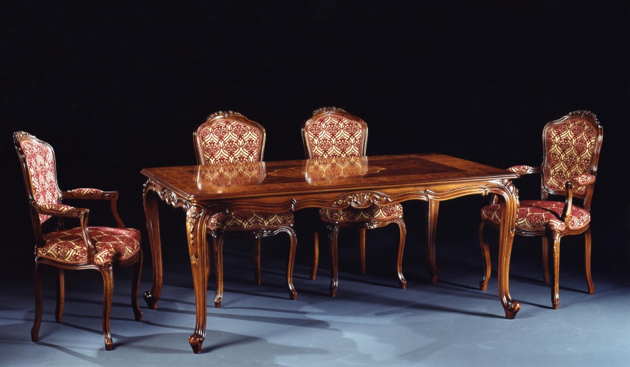 Dining table, Brogiato