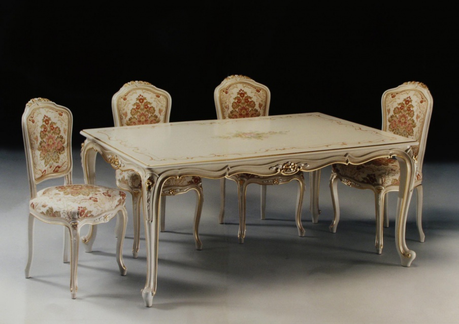 Dining table, Brogiato
