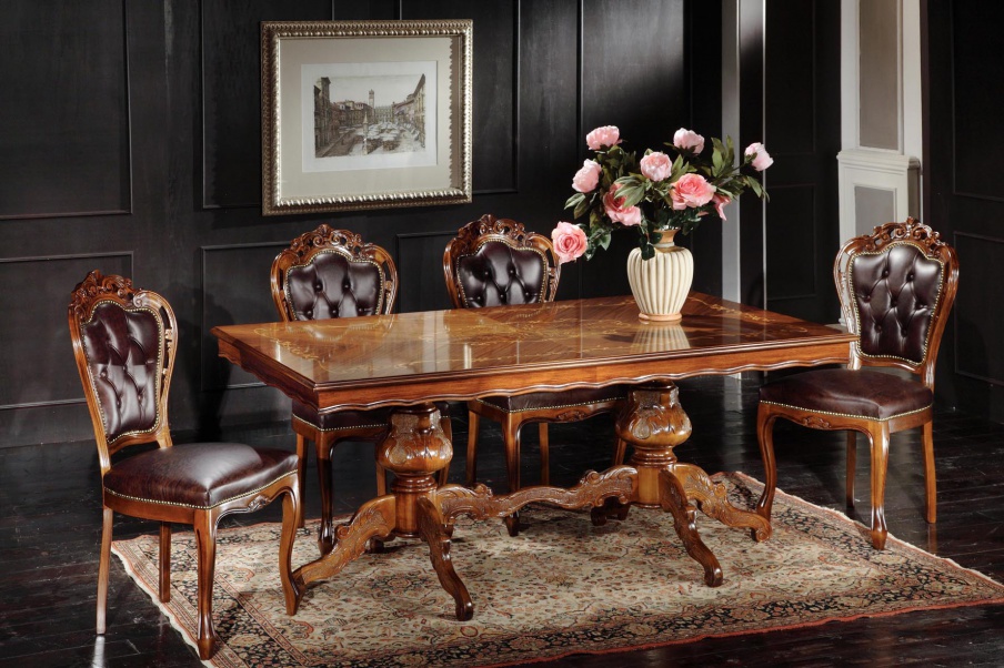 Dining table, Brogiato