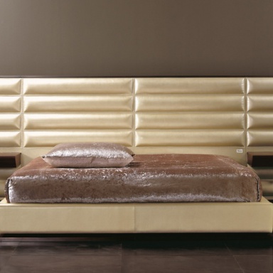 bed with high back Rubino 