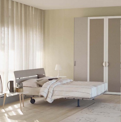 Bed with headboard, Flou