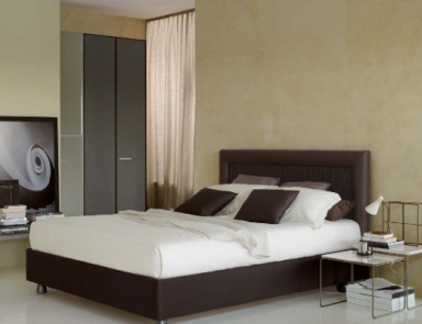 Bed with headboard, Flou