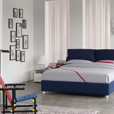 Bedroom (furniture-bedroom)