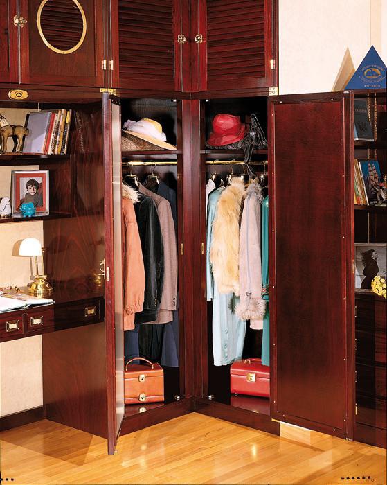 Wardrobe corner wardrobe Vecchia Maria Caroti