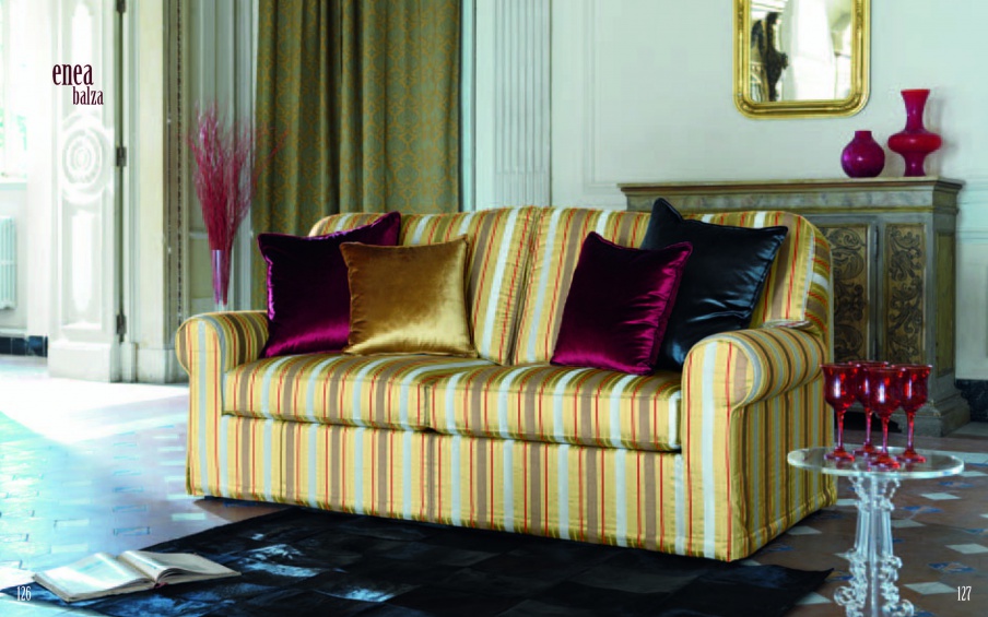 Two seater sofa Classico, Domingo Salotti