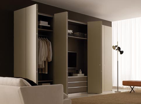 The Anteprima Closet, Frighetto