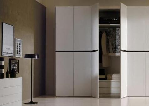 Wardrobe Seventy, Frighetto