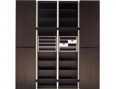 Wardrobe Rialto, Frighetto