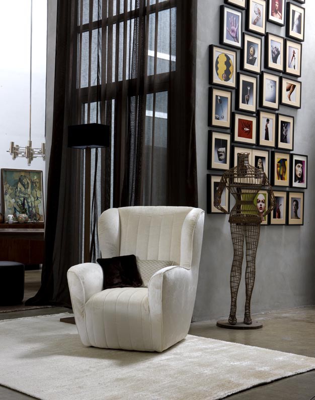 Chair with high back, L'officina