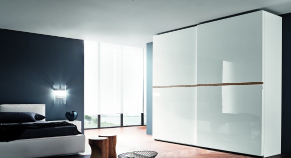 Wardrobe Line, Vittoria