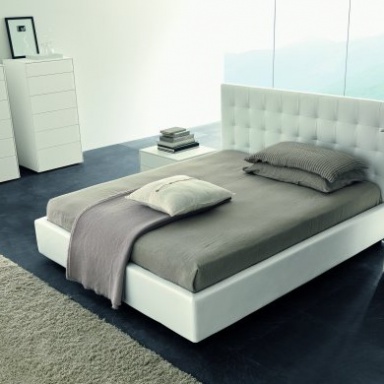 Bedroom (Suite bedroom) Play