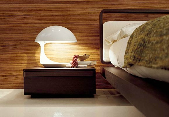 Bedside Cabinet, Fimes