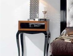 Bedside table by La Ebanisteria