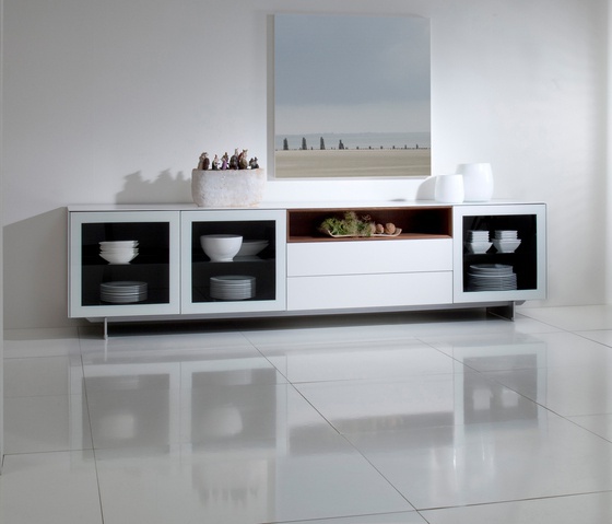 Sideboard with metal legs, Kettnaker