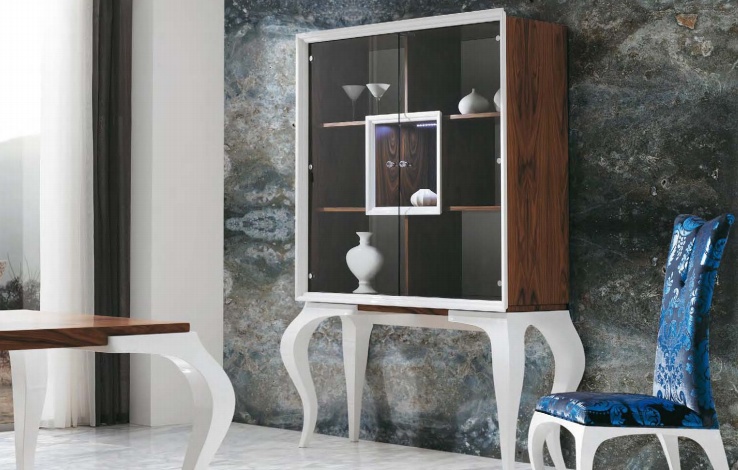 The buffet Abril collection, Mobil Fresno