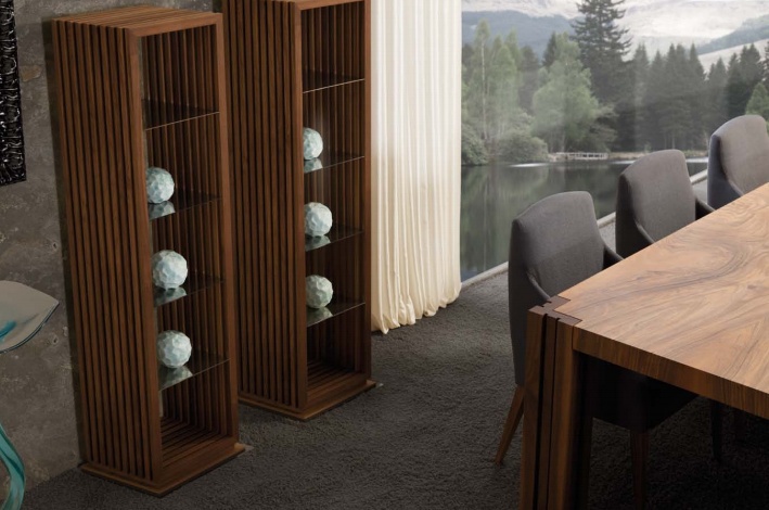 Showcase Amon collection, Mobil Fresno