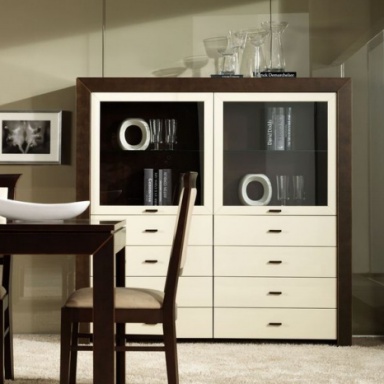 A Chest Of Drawers Mobil Fresno 