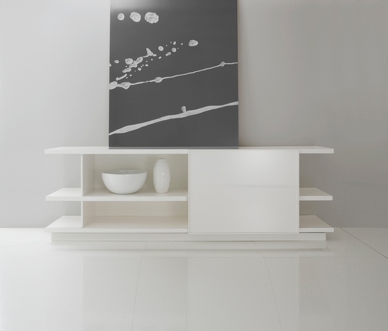 Dresser with open and closed sections, Kettnaker 