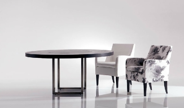 Dining table Aster, Marac