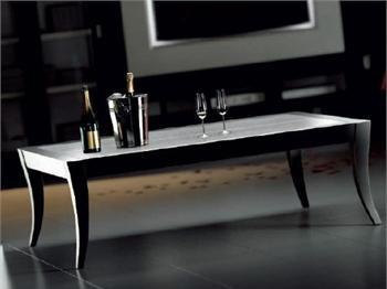 Magazine/coffee table by La Ebanisteria