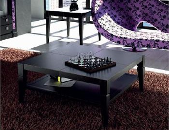 Magazine/coffee table by La Ebanisteria