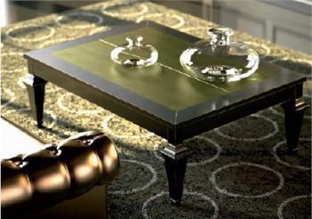 Magazine/coffee table by La Ebanisteria