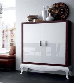 The Cabinet, La Ebanisteria