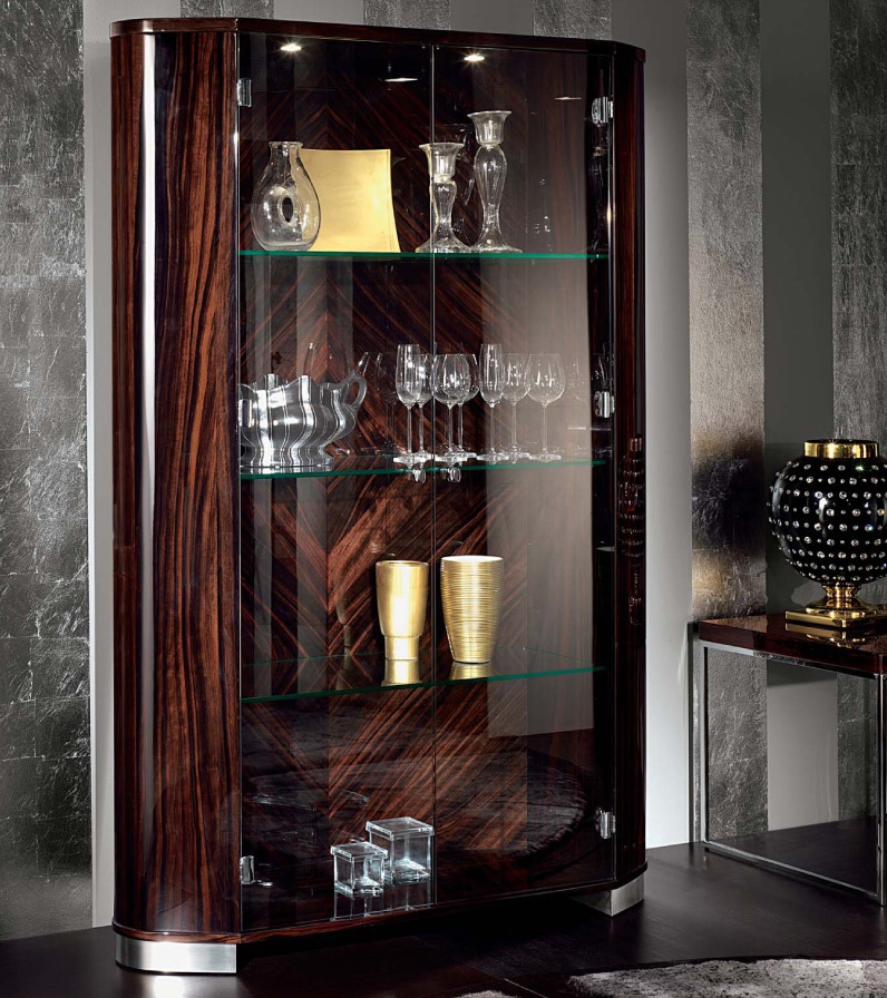 Showcase with hinged doors Luna, Giorgio Collection