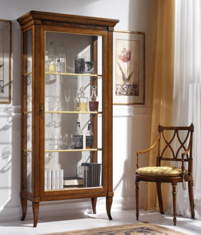 Showcase made of wood, Mascotto