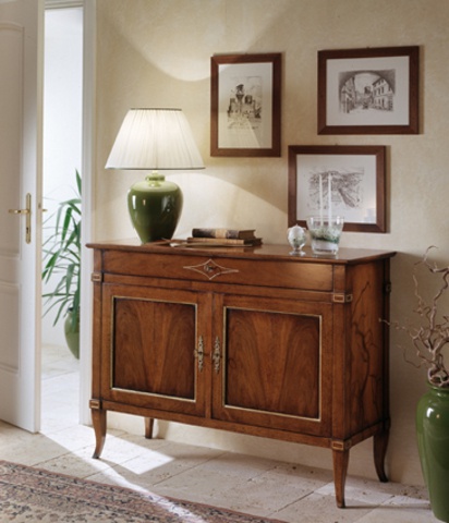 A Snack Bar, Mascotto