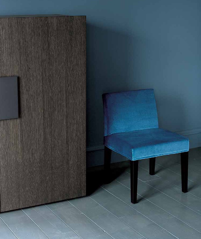 Chair upholstered in leather or fabric Passe-partout, Casamilano