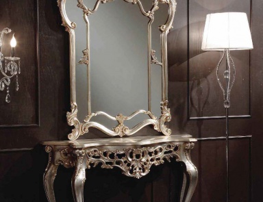 The console is natural wood, Scappini & C