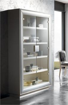 The Cabinet, La Ebanisteria