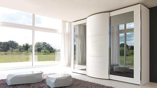 Wardrobe Brio, Saber