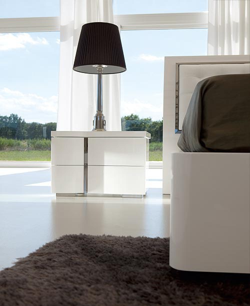 Bedside table bedside Opera, Saber