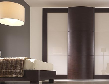 Wardrobe Brio, Saber