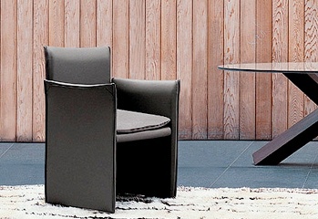 Armchair with frame made of metal 401 BREAK, Cassina