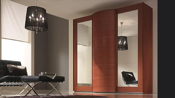 Wardrobe Brio, Saber