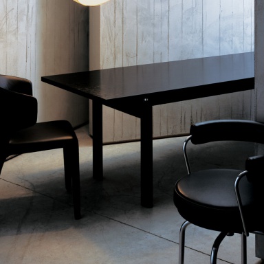 Dining table LC6 LIMITED EDITION