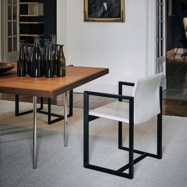 LC12 dining table